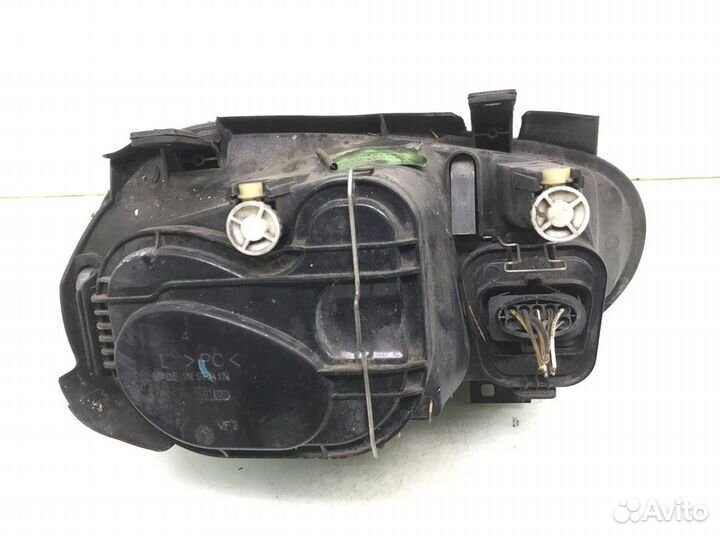 Фара Volkswagen Golf 4 (1997-2005)