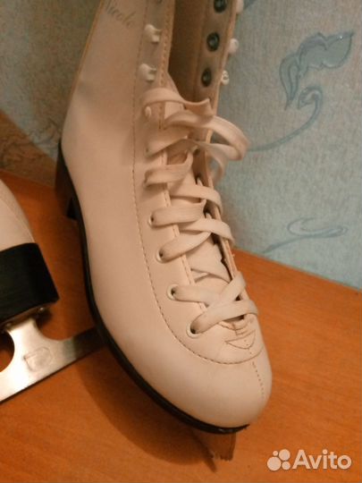 Коньки фигурные