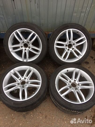 Продам комплект колес на мерседес C klass