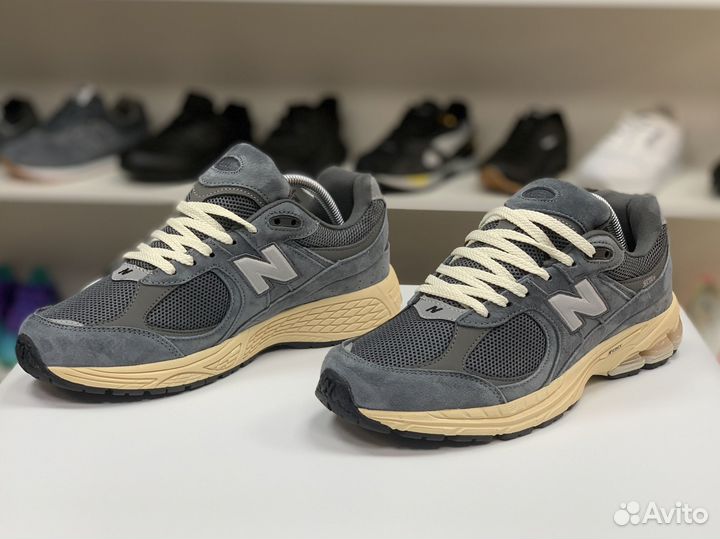 Кроссовки New balance 2002r