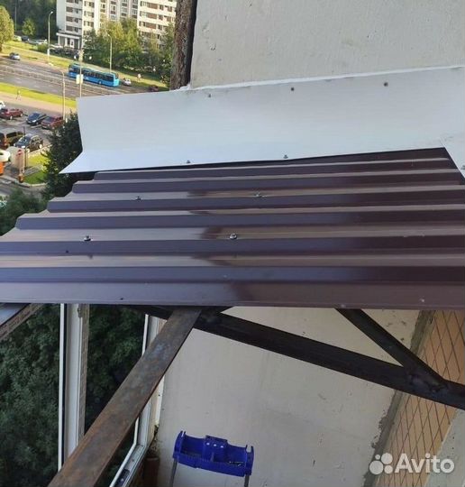 Крыша для балкона