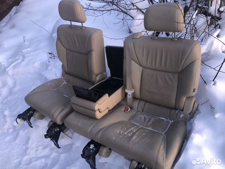 Автомобильные сидения Lexus