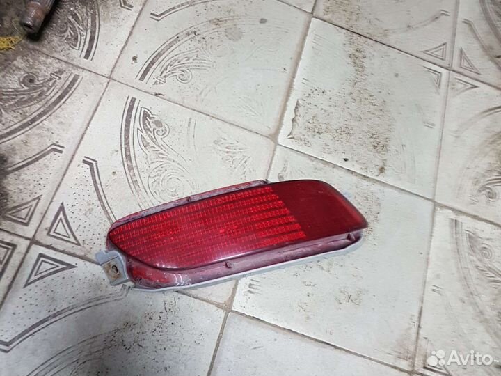 Фонарь противотуманный задний левый Toyota/Lexus