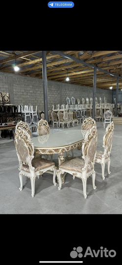 Столы и стулья
