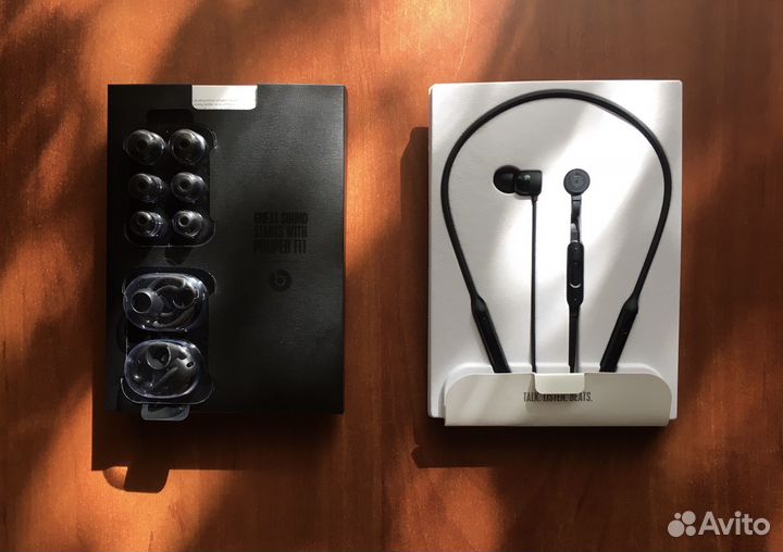 Беспроводные наушники BeatsX