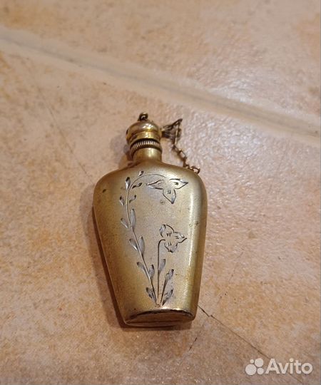 Винтажный серебряный флакон для духов