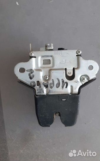 Kia Cerato 2 замок багажника