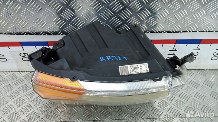 Фара Land Rover Discovery (2004-2009)