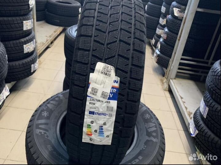 Sailun Ice Blazer Arctic SUV 235/70 R16 106S