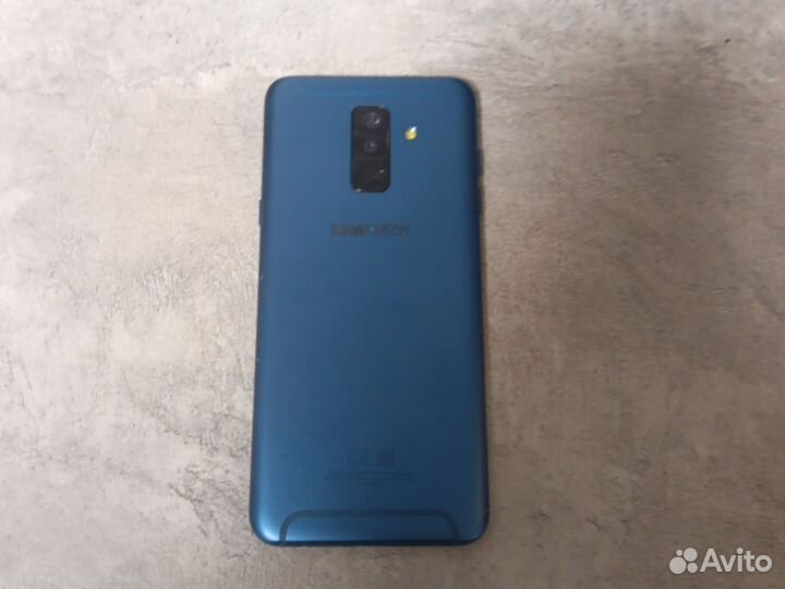 Samsung Galaxy A6, 4/32 ГБ