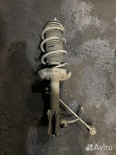 Стойка передняя Opel Corsa D