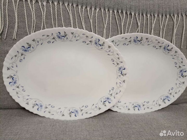 2 фарфоровых блюда, новые