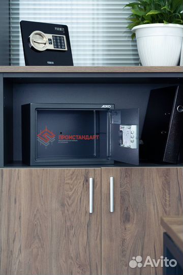 Сейф металлический для ценностей