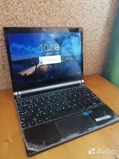 Планшет с клавиатурой Dell Venue 10 7040