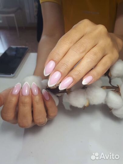 Маникюр, педикюр в Парковом