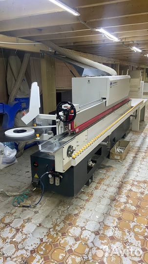 Кромкооблицовочный станок