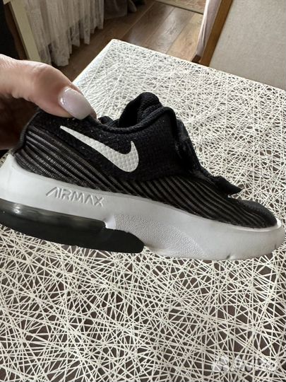 Кроссовки nike