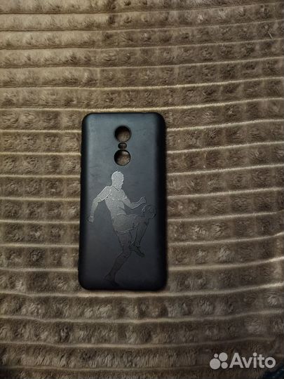 Чехлы на Xiaomi Redmi 5 Plus