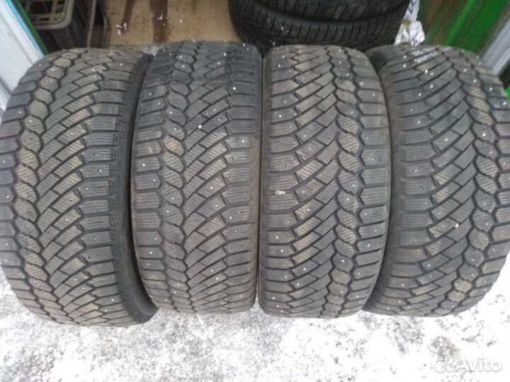 Gislaved Nord Frost 200 225/50 R17 98T