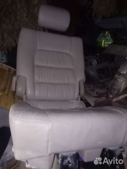 Сиденья задний ряд lexusLX470