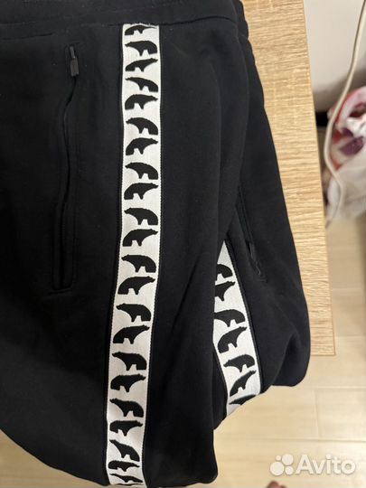 Мужской спортивный костюм брендовый