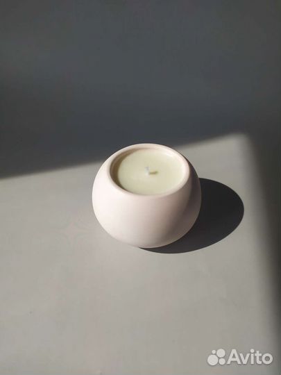 Ароматическая свеча с подставкой