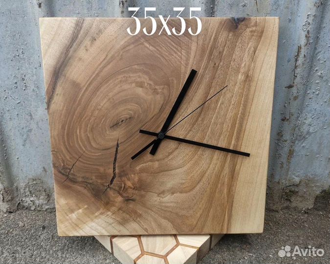 В наличии настенные часы из слэба ореха
