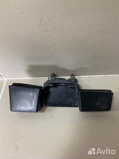 Кронштейн диффузора левый Renault Duster 2 (Hjd) 2