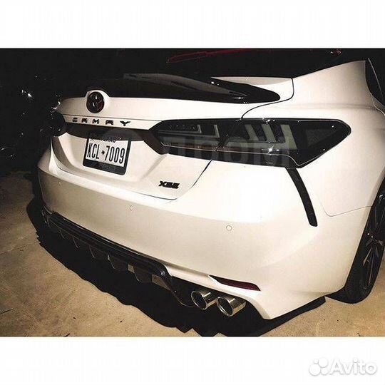 Стоп-сигналы комплект Toyota Camry 70, стиль Lexus