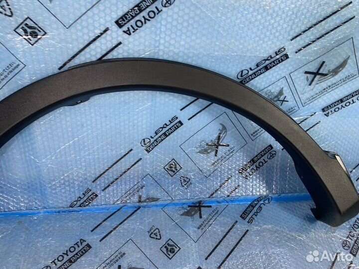 Расширитель крыла задний правый Toyota Rav4 XA40