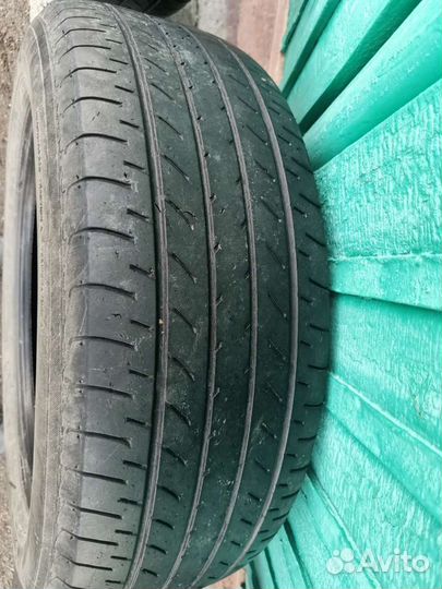 Yokohama BluEarth E51 225/60 R18