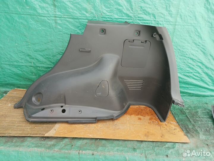 Обшивка багажника для Lifan X60 2011+