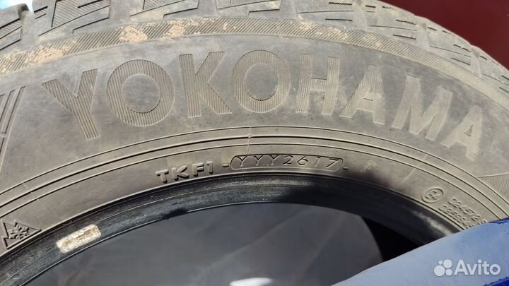 Yokohama Ice Guard IG50+ 215/60 R16