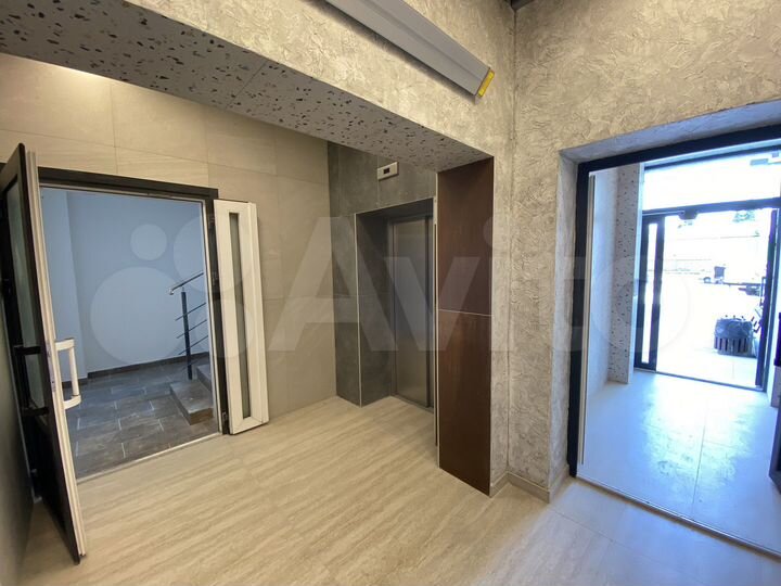 3-к. квартира, 93 м², 4/5 эт.