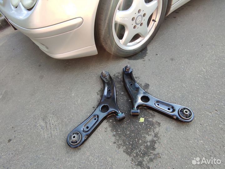 Рычаг левый и правый Ford Focus 2 2005-2011 гг