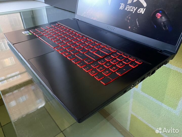 Msi Thin 17,3