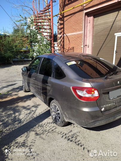 LADA Granta 1.6 МТ, 2020, битый, 98 500 км