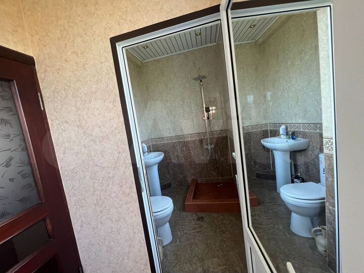 Дом 400 м² на участке 10 сот.