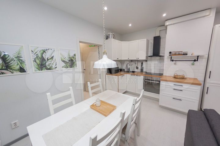 4-к. квартира, 68 м², 5/14 эт.