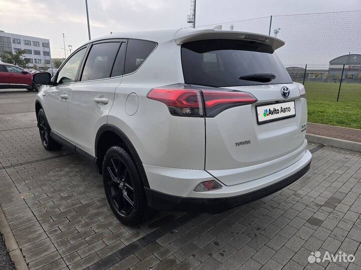 Toyota RAV4 2.5 AT, 2018, 66 500 км