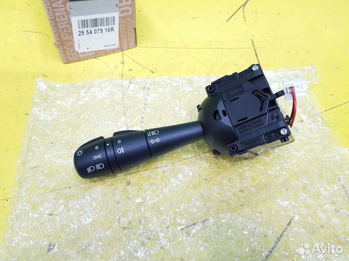 Переключатель подрулевой Renault Duster 255407916R