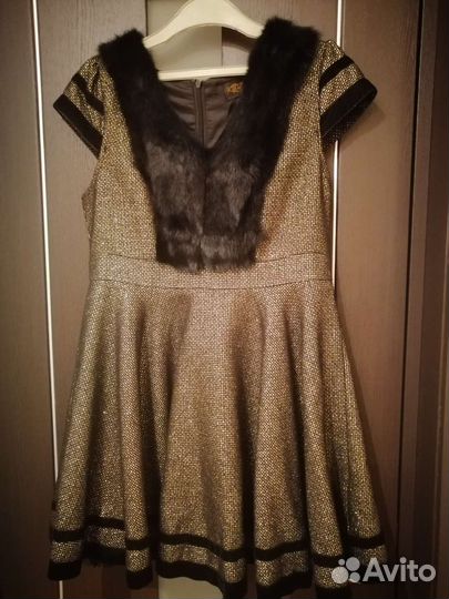 Платье с натуральным мехом