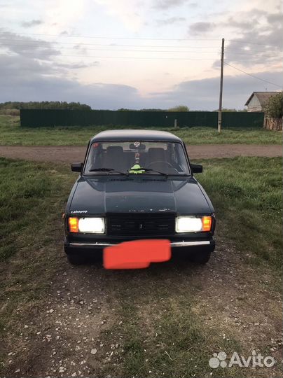 ВАЗ 2107 1.6 МТ, 2002, битый, 300 000 км