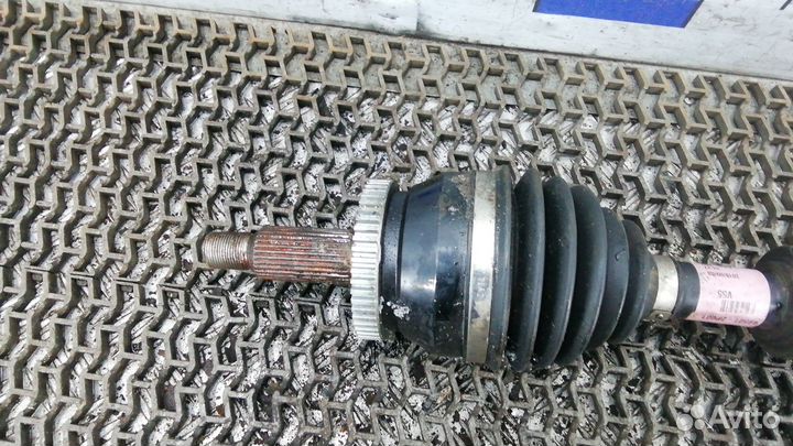 Привод правый передний Kia Sorento