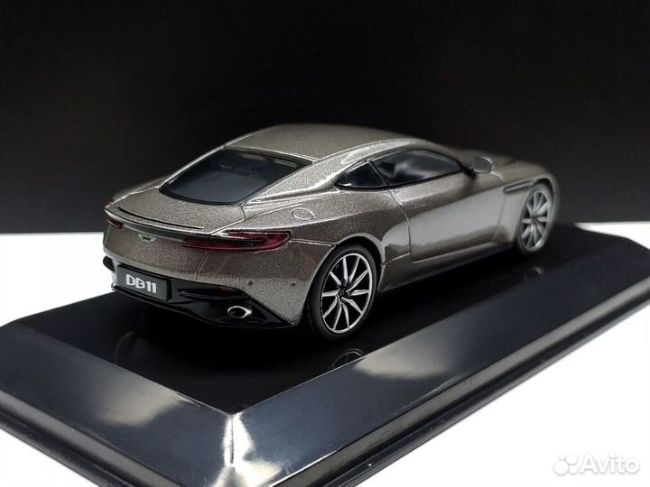 1:43 Aston Martin DB11 (2016)