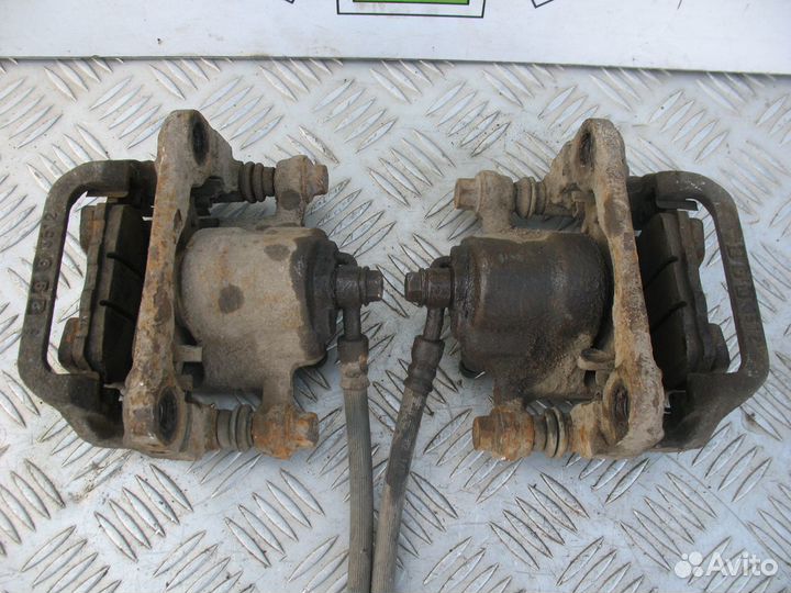 Суппорт тормозной задний Nissan X-Trail T30 2.2