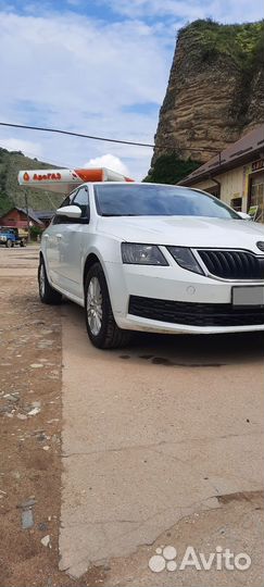 Skoda Octavia 1.6 AT, 2017, 333 333 км