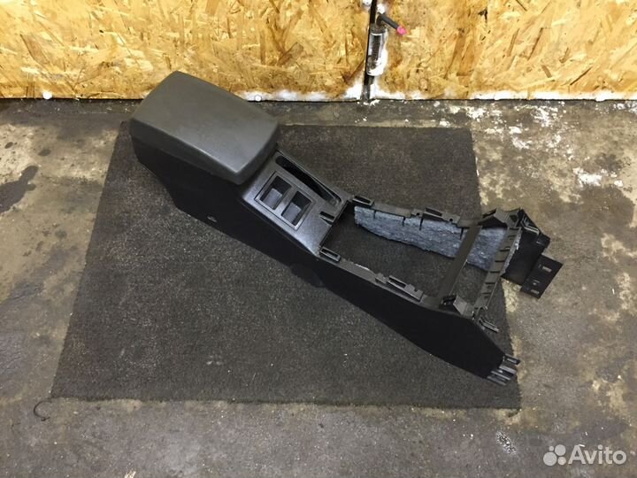 Подлокотник для Lifan X60