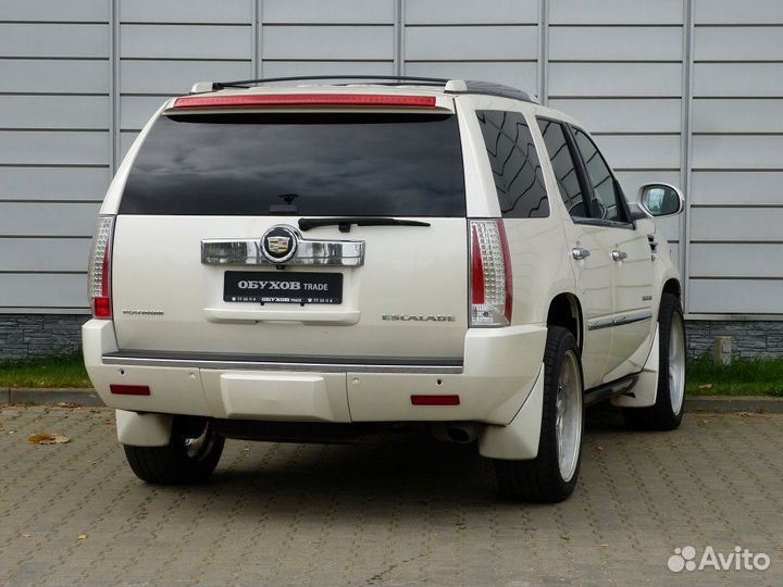 Cadillac Escalade 6.2 AT, 2013, 140 686 км