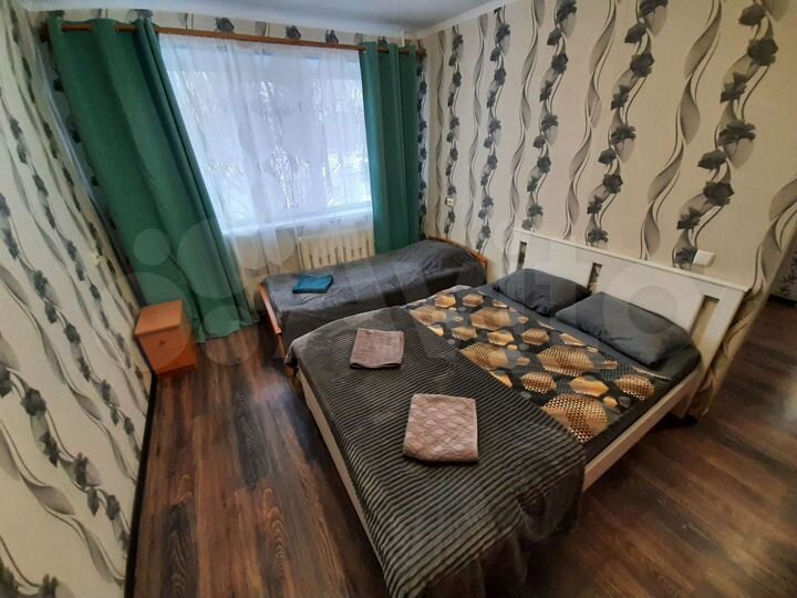 2-к. квартира, 42 м², 1/9 эт.